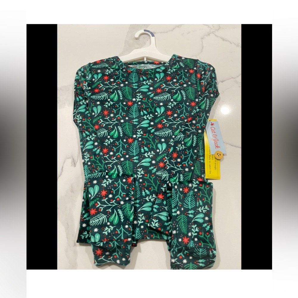 Cat & Jack Fleece Pijama set